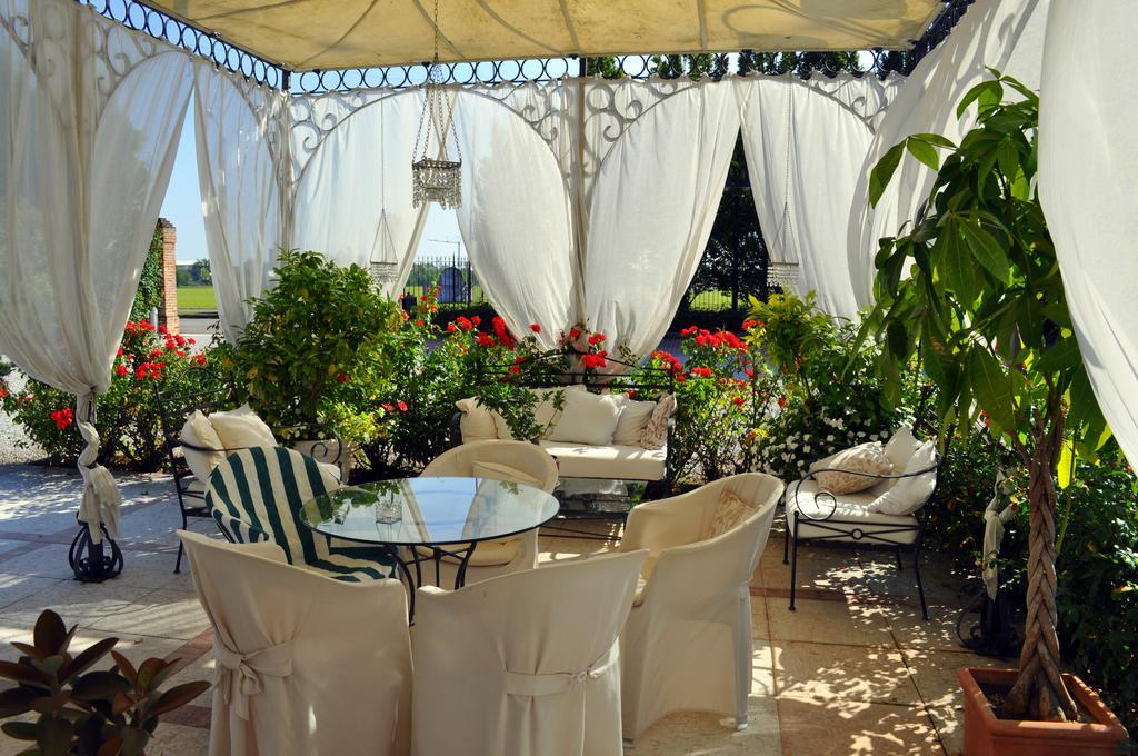 Hotel La Corte Bedizzole Kültér fotó